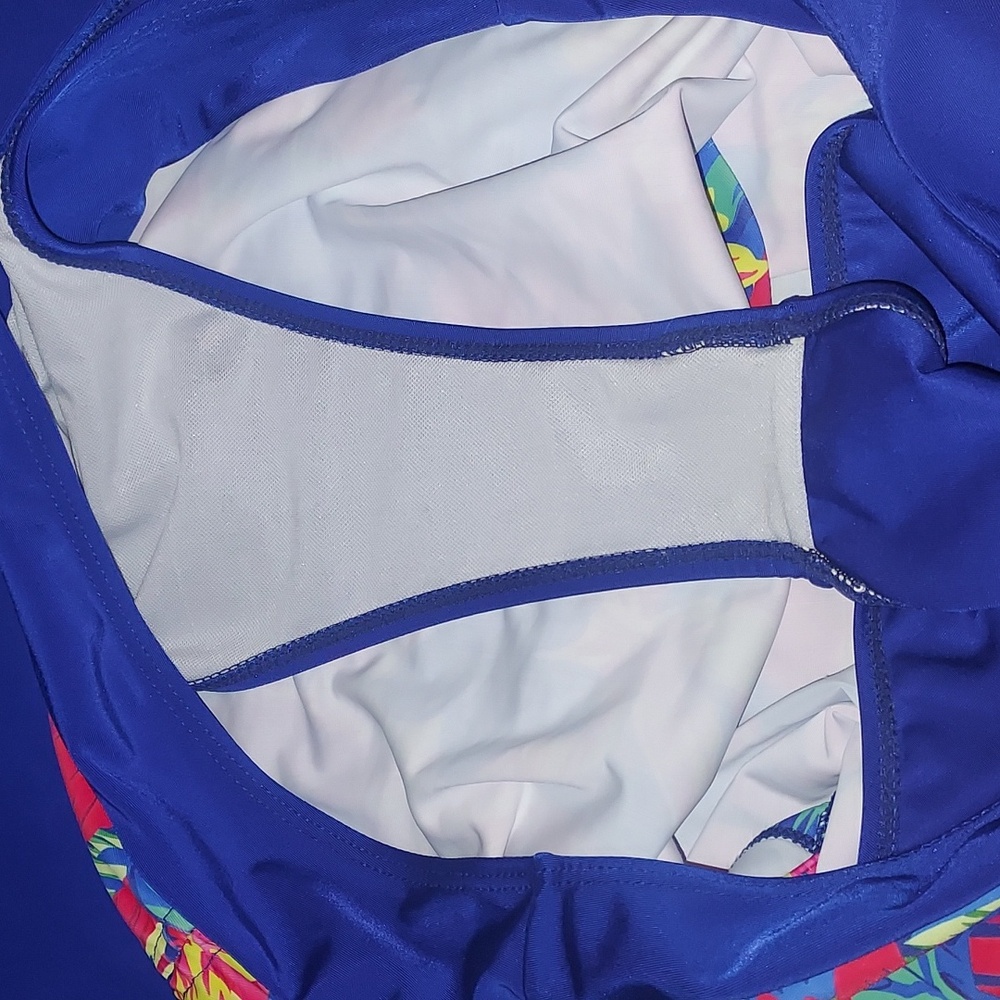 Tankini Swimwear Set - Picture 9 of 12